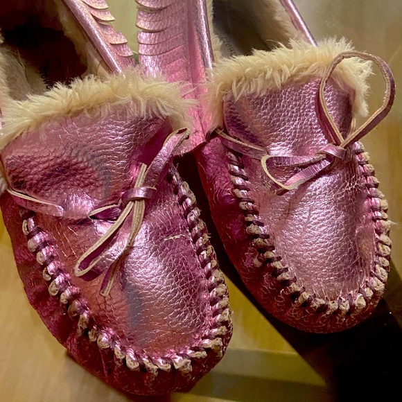 Crewcuts girls sz2 pink leather furry moccasins - Picture 1 of 7